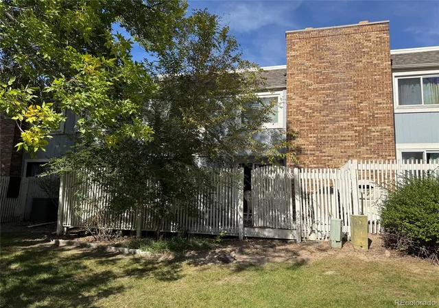 Photo 2 of Townhouse for sale at 2994 S Parker Ct, Aurora, CO 80014 | MLS# 5264850 | Listing updated on 2026-10-13