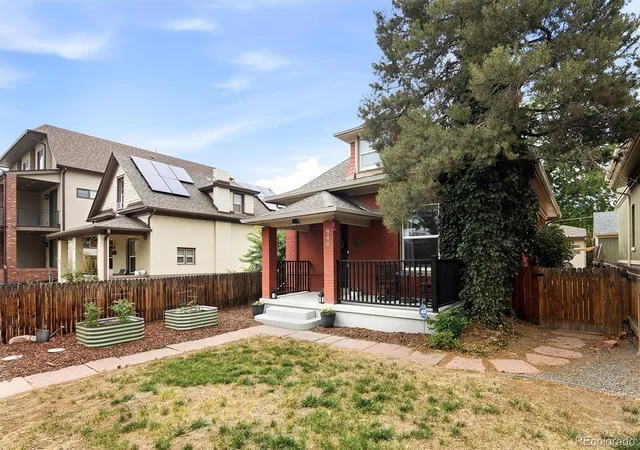Photo 2 of Single family home for sale at 940 S Logan St, Denver, CO 80209 | MLS# 4565818 | Listing updated on 2026-08-22