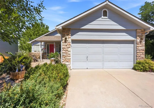 Photo 1 of Single family home for sale at 607 Branding Iron Ln, Castle Rock, CO 80104 | MLS# 3371827 | Listing updated on 2026-08-09