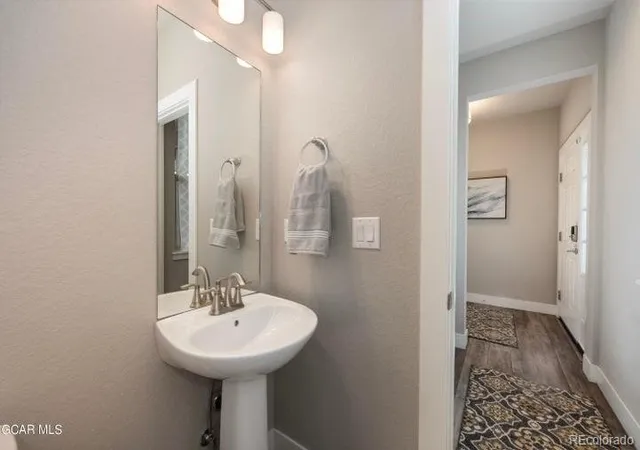 Photo 5 of Single family home for sale at 595 Elk Trak Cir, Granby, CO 80446 | MLS# 5268918 | Listing updated on 2026-08-30