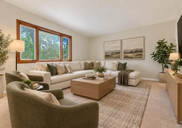 Photo 3 of Single family home for sale at 18744 E Brown Pl, Aurora, CO 80013 | MLS# 6314522 | Listing updated on 2026-09-29