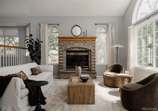 4th image of 10011 Oak Leaf Wy, Highlands Ranch, CO 80129 | MLS# 3752553