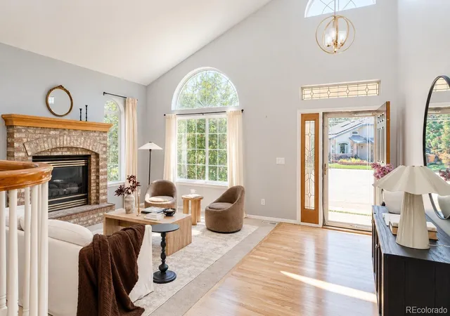Photo 1 of Single family home for sale at 10011 Oak Leaf Way, Highlands Ranch, CO 80129 | MLS# 3752553 | Listing updated on 2026-10-03
