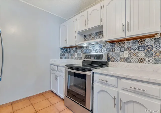 Listing Photo 4 - Condo for sale in building located at 1222 Madero St, Broomfield, CO 80020