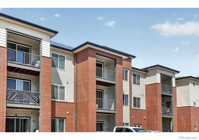 2nd image of 14351 E Tennessee Ave #305, Aurora, CO 80012 | MLS# IR1064348