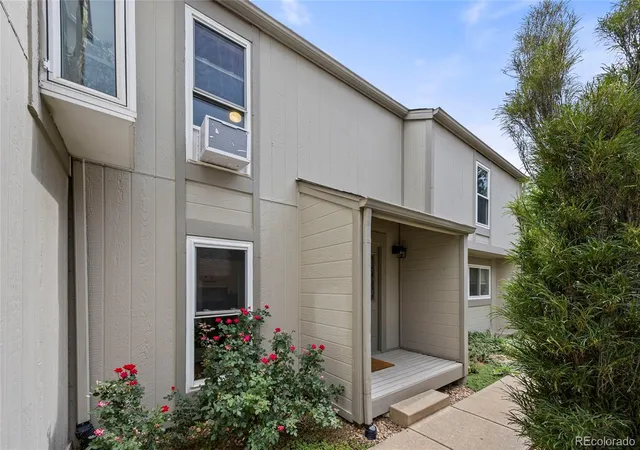 Photo 4 of Townhouse for sale at 4775 W Moorhead Cir, Boulder, CO 80305 | MLS# 5335664 | Listing updated on 2026-09-26
