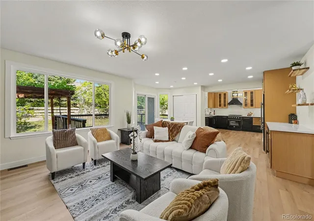 5th image of 13674 Plaster Cir, Broomfield, CO 80023 | MLS# 5695774