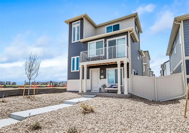 2nd image of 46562 Gold Prairie Dr, Bennett, CO 80102 | MLS# 8726018