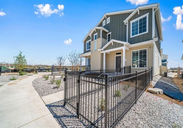 Photo 3 of Townhouse for sale at 22381 E 46th Avenue, Aurora, CO 80019 | MLS# 4939755 | Listing updated on 2026-10-02