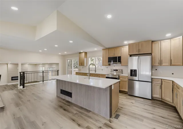 4th image of 79 Prairie Ridge Rd, Highlands Ranch, CO 80126 | MLS# 7715354