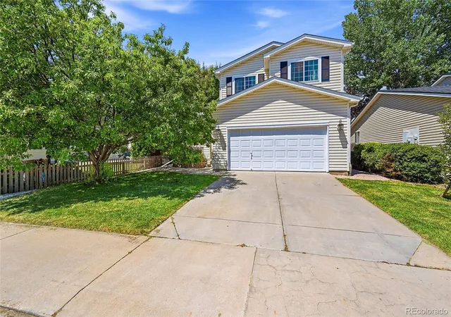 Photo 2 of Single family home for sale at 1213 Fremont Ct, Longmont, CO 80504 | MLS# 5115861 | Listing updated on 2026-08-29