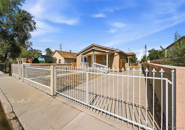 Photo 3 of Single family home for sale at 518 15th Avenue Ct, Greeley, CO 80631 | MLS# 9325080 | Listing updated on 2026-09-29