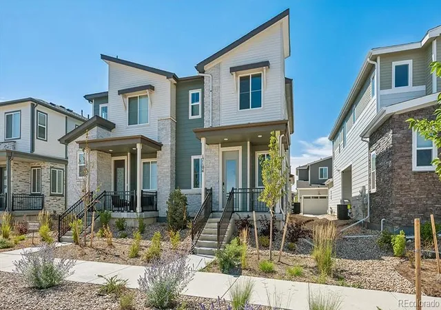 Photo 1 of Single family home for sale at 17104 E Virginia Ave, Aurora, CO 80017 | MLS# 3637868 | Listing updated on 2026-08-18