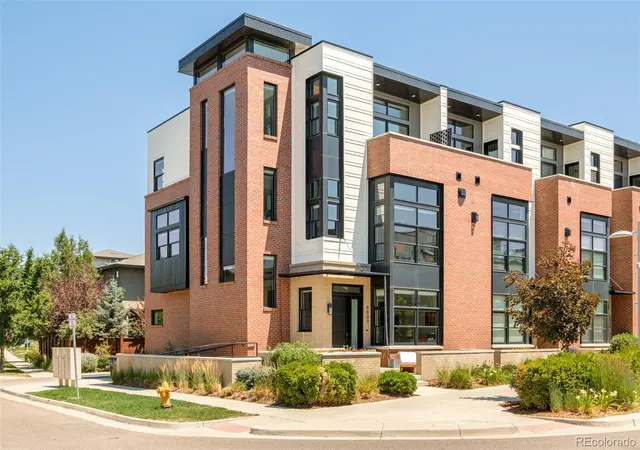 Photo 1 of Sale Pending at 6809 E Lowry Blvd, Denver, CO 80230 | MLS# 6031705 | Listing updated on 2026-09-08
