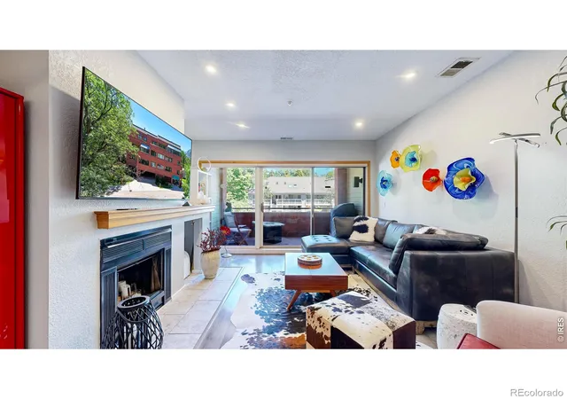 1st image of 624 Pearl St #203, Boulder, CO 80302 | MLS# IR1064409