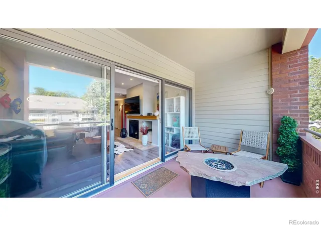 2nd image of 624 Pearl St, Boulder, CO 80302