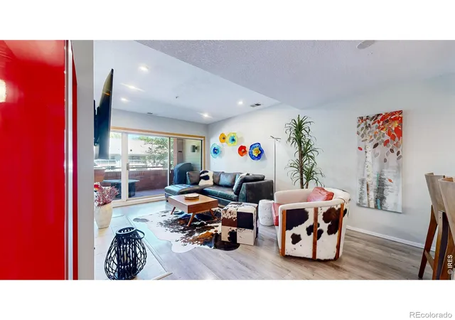 5th image of 624 Pearl St, Boulder, CO 80302