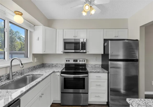 Listing Photo 4 - Condo for sale in building located at 488 E Highline Cir, Centennial, CO 80122