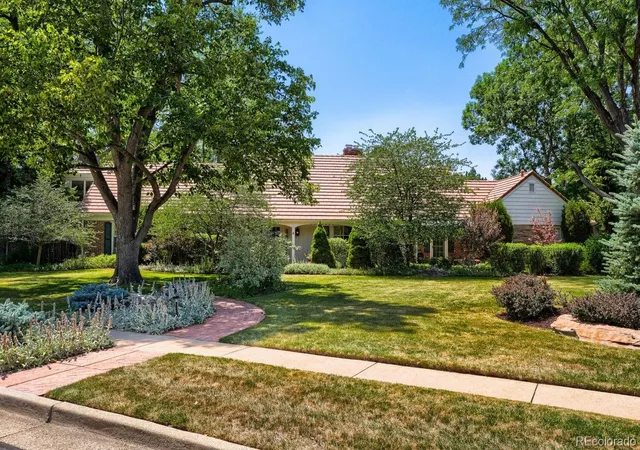 Photo 1 of Mansion for sale at 5522 W Lakeridge Rd, Lakewood, CO 80227 | MLS# 4799269 | Listing updated on 2026-10-03