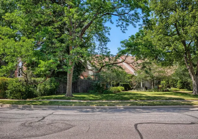 Photo 2 of Mansion for sale at 5522 W Lakeridge Rd, Lakewood, CO 80227 | MLS# 4799269 | Listing updated on 2026-10-03