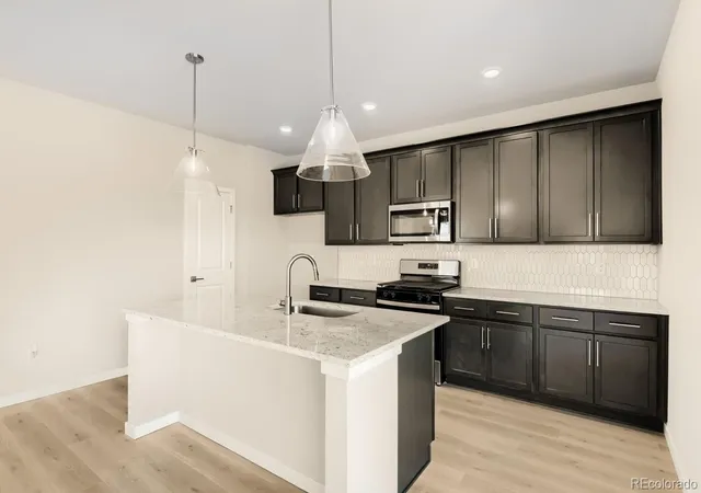 2nd image of 46435 Heritage Ave, Bennett, CO 80102 | MLS# 4598476