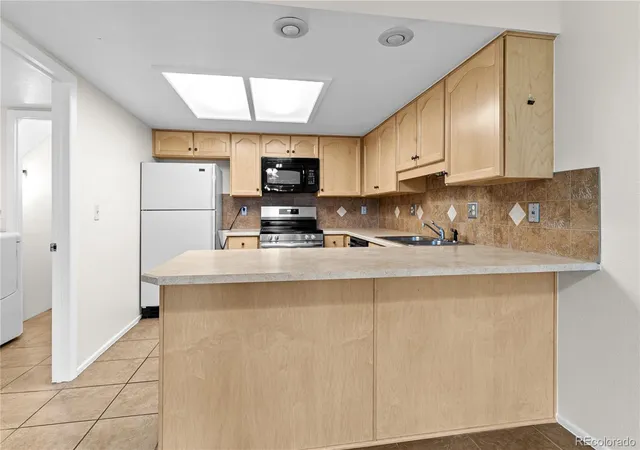4th image of 13952 E Arizona Ave, Aurora, CO 80012 | MLS# 4552488