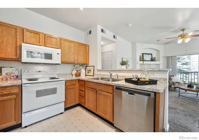 4th image of 3002 W Elizabeth St #B, Fort Collins, CO 80521 | MLS# IR1064433