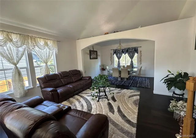 3rd image of 289 Holden Ln, Johnstown, CO 80534 | MLS# 2198822