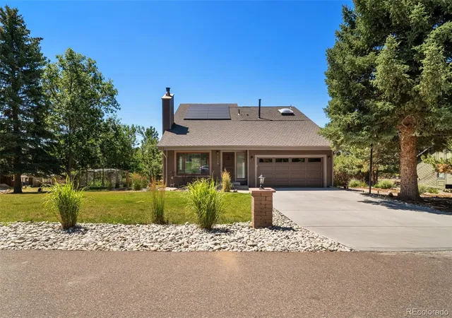 Photo 3 of Single family home for sale at 8238 Lakeshore Dr, Parker, CO 80134 | MLS# 9060130 | Listing updated on 2026-09-26