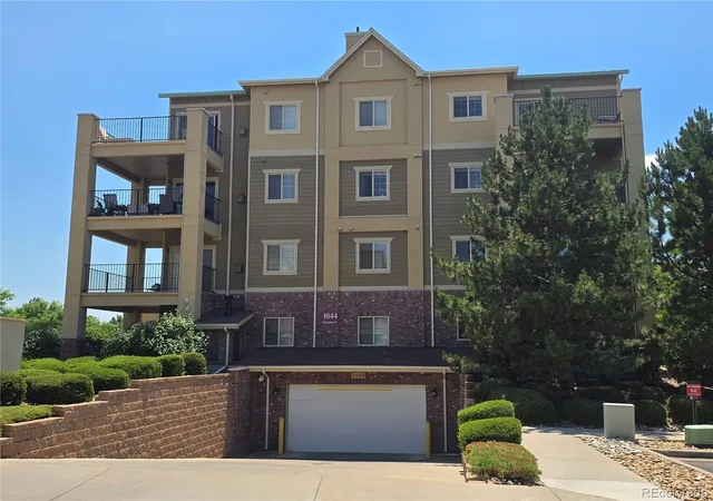 3rd image of 1044 Rockhurst Dr, Highlands Ranch, CO 80126