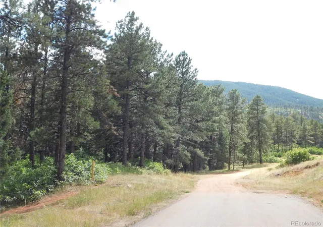 1st image of 8169 Bannock Dr, Larkspur, CO 80118 | MLS# 3073385