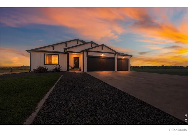 Photo 1 of Single family home for sale at 21 Lakeview Cir, Fort Morgan, CO 80701 | MLS# IR1064470 | Listing updated on 2026-09-07