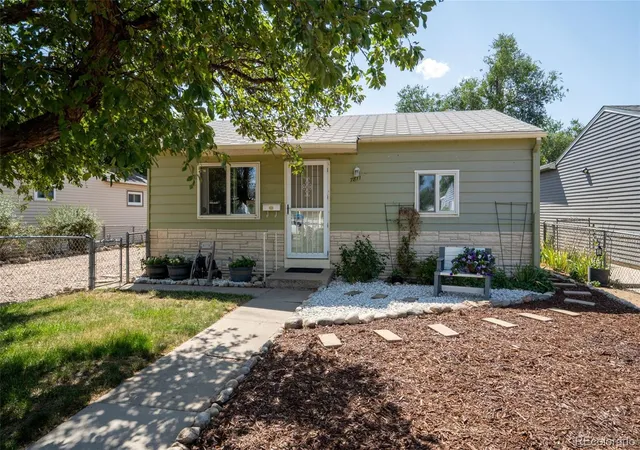 1st image of 7811 Olive St, Commerce City, CO 80022 | MLS# 7532576