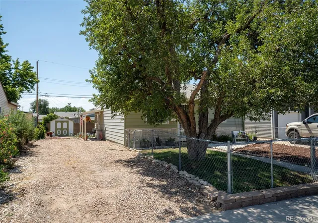 4th image of 7811 Olive St, Commerce City, CO 80022 | MLS# 7532576
