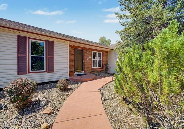 Photo 4 of Single family home for sale at 636 W Willow St, Louisville, CO 80027 | MLS# 6728338 | Listing updated on 2026-09-14