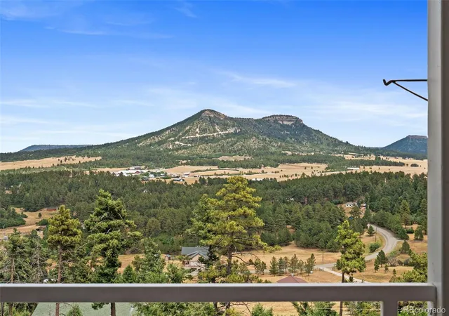 3rd image of 2510 Valley Park Dr, Larkspur, CO 80118 | MLS# 7535964