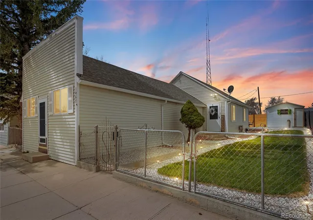 1st image of 1467 N Main St, Strasburg, CO 80136 | MLS# 1761458