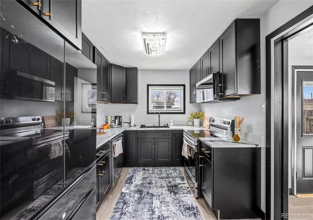 2nd image of 1467 N Main St, Strasburg, CO 80136 | MLS# 1761458