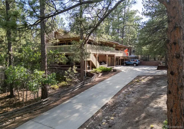 4th image of 545 Tenderfoot Dr, Larkspur, CO 80118 | MLS# 3434507