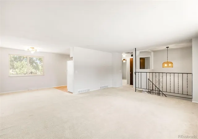 Photo 4 of Single family home for sale at 9565 W Dakota Ave, Lakewood, CO 80226 | MLS# 5046644 | Listing updated on 2026-09-07