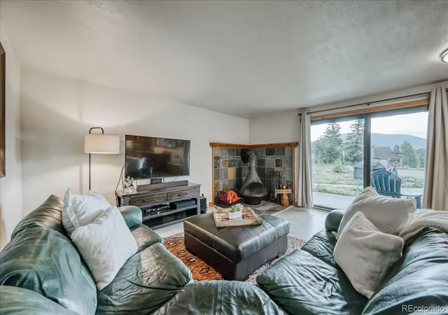 Photo 1 of Sale Pending at 365 Salt Lick Cir, Silverthorne, CO 80498 | MLS# 7455248 | Listing updated on 2026-08-31