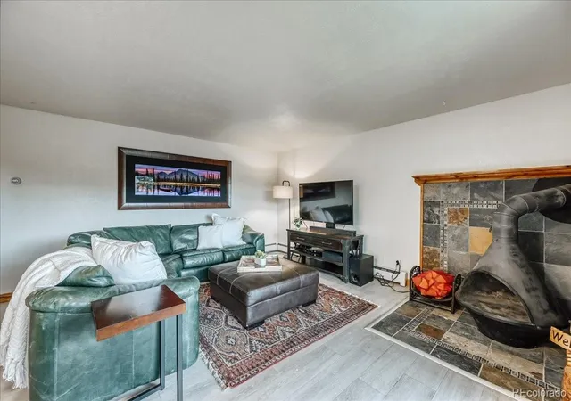 Photo 3 of Sale Pending at 365 Salt Lick Cir, Silverthorne, CO 80498 | MLS# 7455248 | Listing updated on 2026-08-31