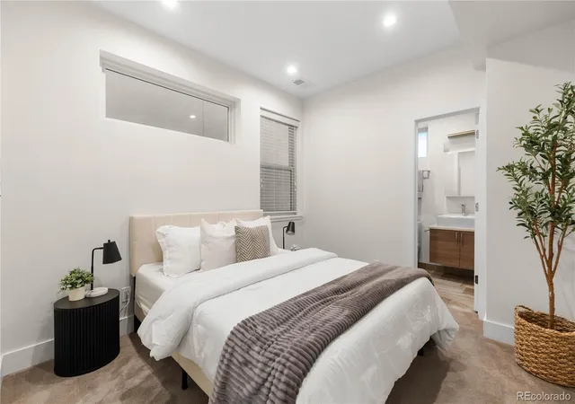 Photo 4 of Townhouse for sale at 4176 Pecos St, Denver, CO 80211 | MLS# 2739783 | Listing updated on 2026-10-09