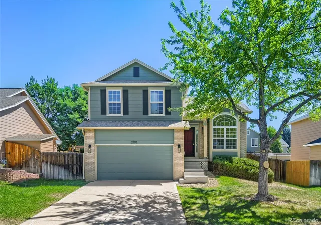 Photo 3 of Single family home for sale at 2170 S Uravan St, Aurora, CO 80013 | MLS# 2750660 | Listing updated on 2026-09-23