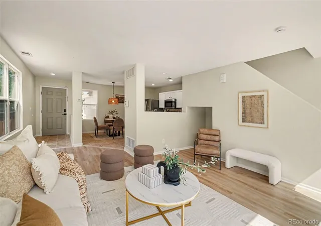3rd image of 864 Mockingbird Ln, Brighton, CO 80601 | MLS# 1500600