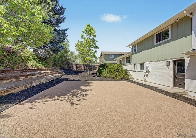 33rd image of 845 S Moore St, Lakewood, CO 80226 | MLS# 6242567