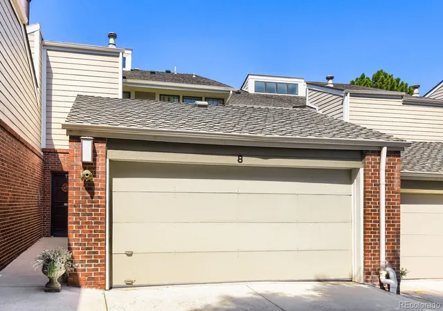 Photo 13 of Townhouse for sale at 4255 S Olive St #8, Denver, CO 80237 | MLS# 6121244 | Listing updated on 2026-08-30