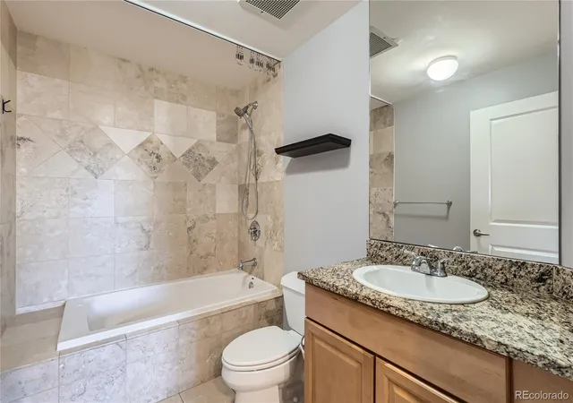 Photo 3 of Condo for sale at 975 N Lincoln St #4I, Denver, CO 80203 | MLS# 6628978 | Listing updated on 2026-07-18