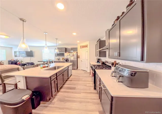 3rd image of 2865 Oxley St, Strasburg, CO 80136 | MLS# 6816535