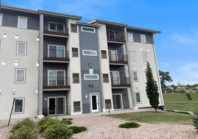 2nd image of 1401 W 85Th Ave #C203, Denver, CO 80260 | MLS# 8087015